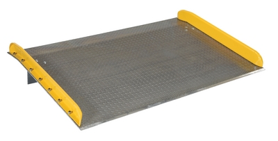 Aluminum Truck Dockboards with Steel Safety Curbs