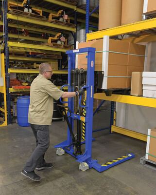 Manual & Electric Stackers (Pramac)