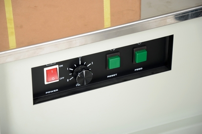 Semi-Automatic Strapping Machine